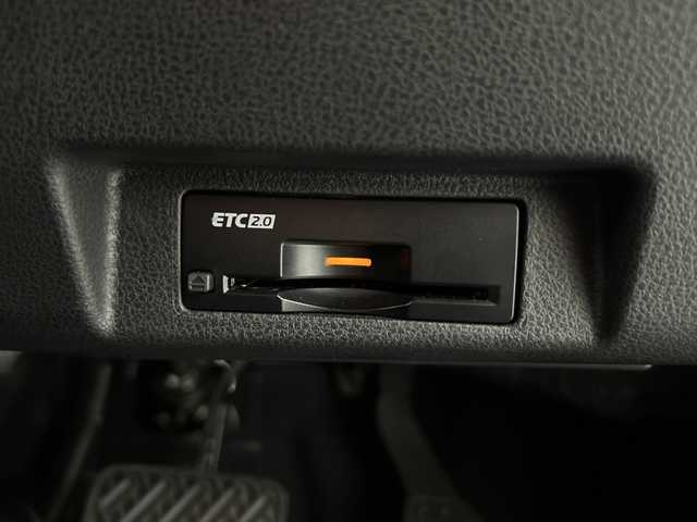 日産 リーフ X Vセレクション 福島県 2022(令4)年 1.9万km スーパーブラック /禁煙車//アラウンドビューモニター//プロパイロット//デジタルインナーミラー//ステアリングヒーター//シートヒーター//ＢＳＭ//クリアランスソナー//ニッサンコネクティッドナビ/ＨＤＭＩ・BT・USB・フルセグTV・スマホ連動//オートハイビーム//ドライブレコーダー//電動パーキングブレーキ//２．０ETC//純正LEDライト//純正17インチアルミ//フォグライト