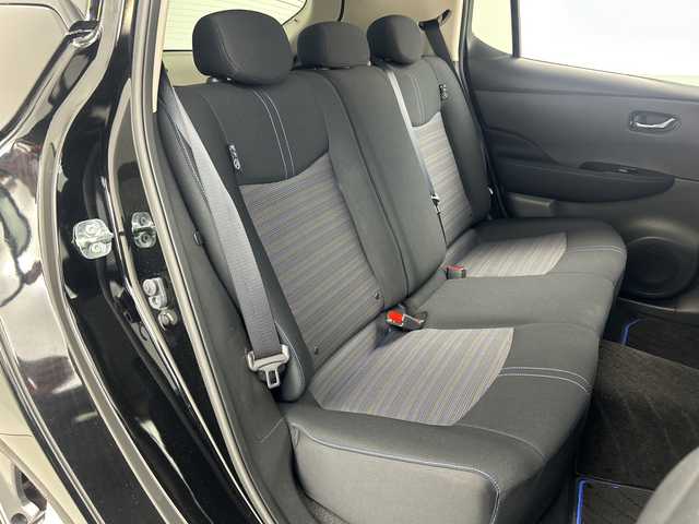 日産 リーフ X Vセレクション 福島県 2022(令4)年 1.9万km スーパーブラック /禁煙車//アラウンドビューモニター//プロパイロット//デジタルインナーミラー//ステアリングヒーター//シートヒーター//ＢＳＭ//クリアランスソナー//ニッサンコネクティッドナビ/ＨＤＭＩ・BT・USB・フルセグTV・スマホ連動//オートハイビーム//ドライブレコーダー//電動パーキングブレーキ//２．０ETC//純正LEDライト//純正17インチアルミ//フォグライト