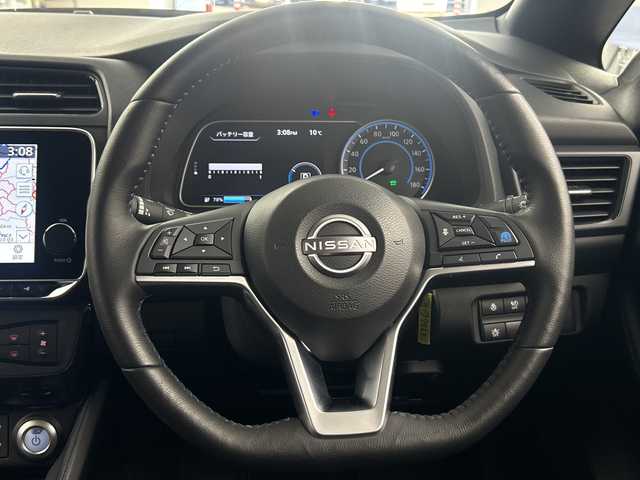 日産 リーフ X Vセレクション 福島県 2022(令4)年 1.9万km スーパーブラック /禁煙車//アラウンドビューモニター//プロパイロット//デジタルインナーミラー//ステアリングヒーター//シートヒーター//ＢＳＭ//クリアランスソナー//ニッサンコネクティッドナビ/ＨＤＭＩ・BT・USB・フルセグTV・スマホ連動//オートハイビーム//ドライブレコーダー//電動パーキングブレーキ//２．０ETC//純正LEDライト//純正17インチアルミ//フォグライト