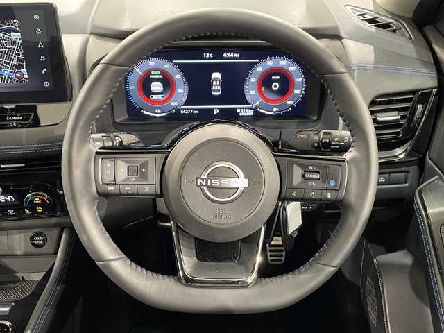 日産 エクストレイル オーテック e-4ORCE アドバンスドPKG 愛知県 2022(令4)年 5.5万km ブリリアントホワイトパール 純正12.3インチディスプレイオーディオ/プロパイロット/衝突軽減ブレーキ/アラウンドビューモニター/100V電源/ビルトインETC2.0/シートヒーター/LEDヘッドライト/ドライブレコーダー/ワイヤレス充電/デジタルインナーミラー/ブラインドスポットモニター/パワーシート/電動リアゲート/フルセグTV/Bluetooth/コーナーセンサー/レーンキープアシスト/パーキングアシスト/オートハイビーム/Carplay/プッシュスタート/USB接続/ルーフレール/スマートキー/ミュージックプレイヤー接続/AUTECH専用フロアマット/AUTECH専用アルミホイール/オートライト/本革シート/ヘッドアップディスプレイ/禁煙車/4WD/ウィンカーミラー/電動格納ミラー/フォグランプ/wエアコン/電動パーキングブレーキ/オートブレーキホールド/ステアリングリモコン