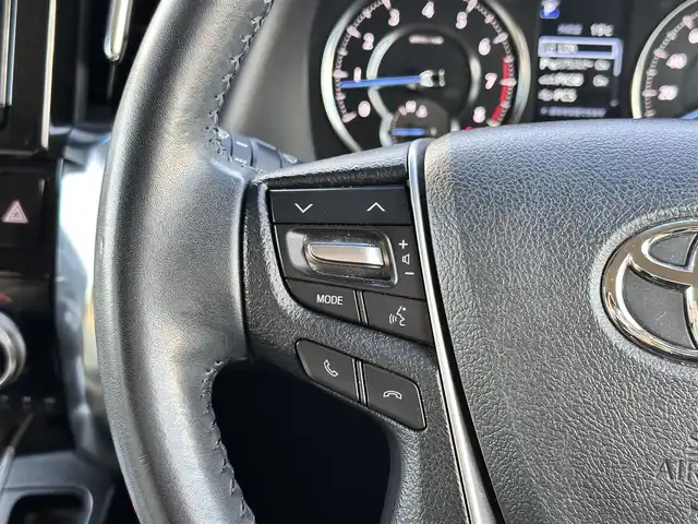 トヨタ アルファード X 宮城県 2018(平30)年 7.3万km ラグジュアリーホワイトパールクリスタルシャインガラスフレーク パワースライドドア（運転席側）/デジタルインナーミラー/ブラインドスポットモニター/スペアタイヤ/＝＝＝/セーフティセンス/・プリクラッシュセーフティ/・レーントレーシングアシスト/・オートマチックハイビーム/・レーダークルーズコントロール（全車速追従機能付）/・ロードサインアシスト/インテリジェントクリアランスソナー/アルパイン10.1インチフリップダウンモニター（RSH10S-L）/アルパイン9インチナビ（X9Z）/・CD/DVD/・Bluetooth/・フルセグTV/バックカメラ/ビルトインETC/ドライブレコーダー/パワースライドドア/革巻きステアリング/ステアリングスイッチ/電動パーキングブレーキ/ブレーキホールド/2眼LEDヘッドランプ/フォグランプ/オートライト/スマートキー＆プッシュスタート/電動格納ミラー/純正17インチAW/純正フロアマット/W/サイド/カーテンエアバッグ