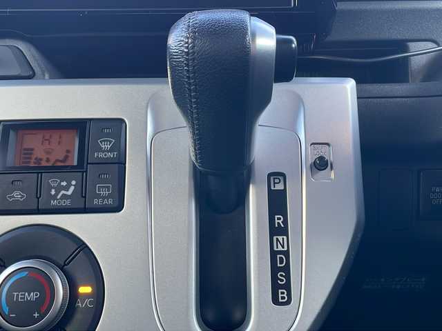 ダイハツ ウェイク 茨城県 2015(平27)年 7.8万km グレー 純正ナビ【NSZN-W65DBWAKE】/　　　(BT/フルセグ/CD/DVD)/バックカメラ/両側パワースライドドア/レーンキープアシスト/横滑り防止装置/LEDオートライト/純正15インチアルミホイール/純正フロアマット/プッシュスタート/ETC