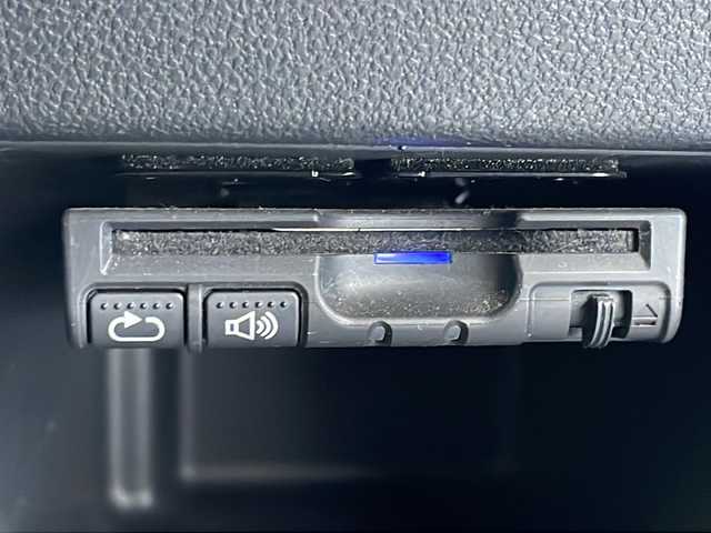 ダイハツ ウェイク 茨城県 2015(平27)年 7.8万km グレー 純正ナビ【NSZN-W65DBWAKE】/　　　(BT/フルセグ/CD/DVD)/バックカメラ/両側パワースライドドア/レーンキープアシスト/横滑り防止装置/LEDオートライト/純正15インチアルミホイール/純正フロアマット/プッシュスタート/ETC