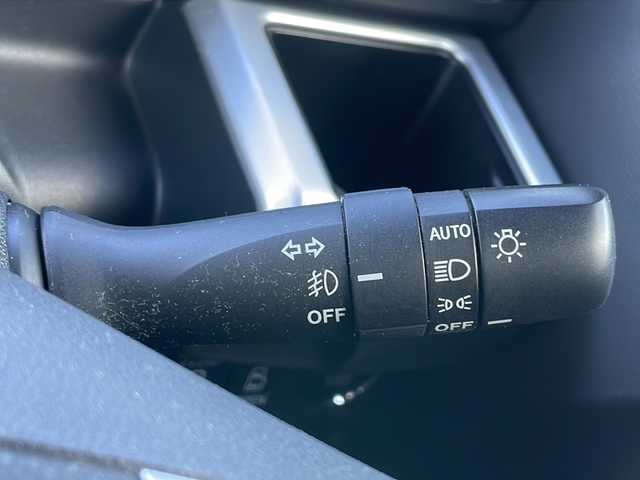 ダイハツ ウェイク 茨城県 2015(平27)年 7.8万km グレー 純正ナビ【NSZN-W65DBWAKE】/　　　(BT/フルセグ/CD/DVD)/バックカメラ/両側パワースライドドア/レーンキープアシスト/横滑り防止装置/LEDオートライト/純正15インチアルミホイール/純正フロアマット/プッシュスタート/ETC