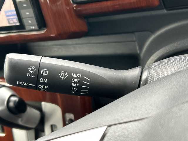 ダイハツ ウェイク G SA 富山県 2015(平27)年 5.7万km プラムブラウンクリスタルマイカ 純正ＳＤナビ/【CD/DVD/SD/USB/BT/フルセグＴＶ】/バックカメラ/両側パワースライドドア/衝突軽減ブレーキ/純正フロアマット/純正１５インチアルミホイール/ベンチシート/オートライト/ＬＥＤヘッドライト/スマートキー×１