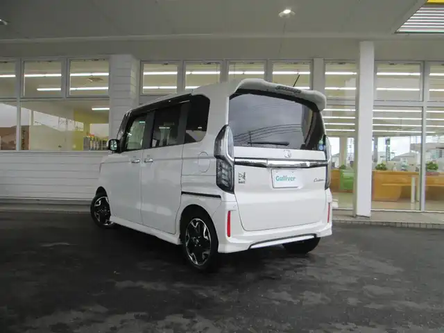 ホンダ Ｎ ＢＯＸ 千葉県 2018(平30)年 7.9万km プレミアムホワイトパールⅡ ワンオーナー/純正ナビ、フルセグTV/バックカメラ/純正オーディオ【DVD/CD/BT/SD/USB】/両側パワースライドドア/LEDヘッドライト&LEDフォグランプ/アダプティブクルーズコントロール/レーンキープアシスト/パドルシフト付き革巻きステアリング/ナビ連動ステアリングスイッチ/ハーフレザーシート/純正前方ドライブレコーダー/ビルトインETC、スペアキー/取扱説明書/ナビ取扱説明書/新車時保証書/ホンダ整備記録簿(H31/R2/4/6)
