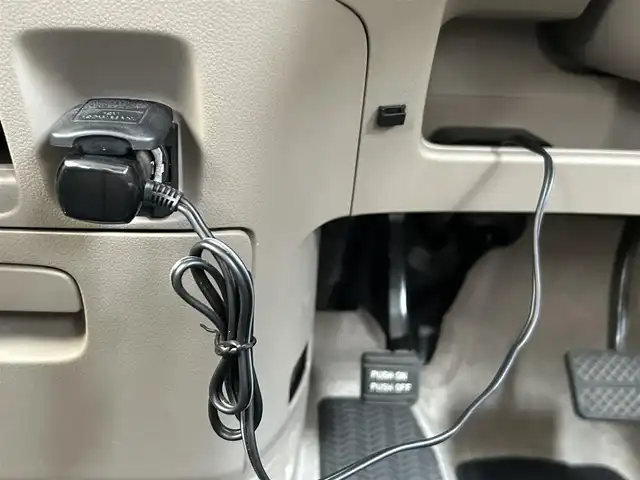 ホンダ Ｎ ＢＯＸ G Lパッケージ 兵庫県 2012(平24)年 10.6万km プレミアムホワイトパール 純正ディーラーナビ/（CD/DVD/SD）/バックカメラ/片側パワースライド/ETC/ヘッドライトレベライザー/横滑り防止機能/フロアマット/ドアバイザー/スマートキー/スペアキー