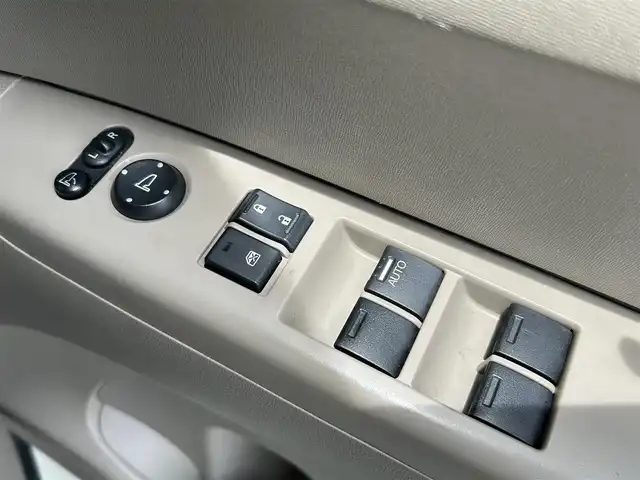ホンダ Ｎ ＢＯＸ G Lパッケージ 兵庫県 2012(平24)年 10.6万km プレミアムホワイトパール 純正ディーラーナビ/（CD/DVD/SD）/バックカメラ/片側パワースライド/ETC/ヘッドライトレベライザー/横滑り防止機能/フロアマット/ドアバイザー/スマートキー/スペアキー