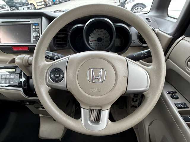 ホンダ Ｎ ＢＯＸ G Lパッケージ 兵庫県 2012(平24)年 10.6万km プレミアムホワイトパール 純正ディーラーナビ/（CD/DVD/SD）/バックカメラ/片側パワースライド/ETC/ヘッドライトレベライザー/横滑り防止機能/フロアマット/ドアバイザー/スマートキー/スペアキー