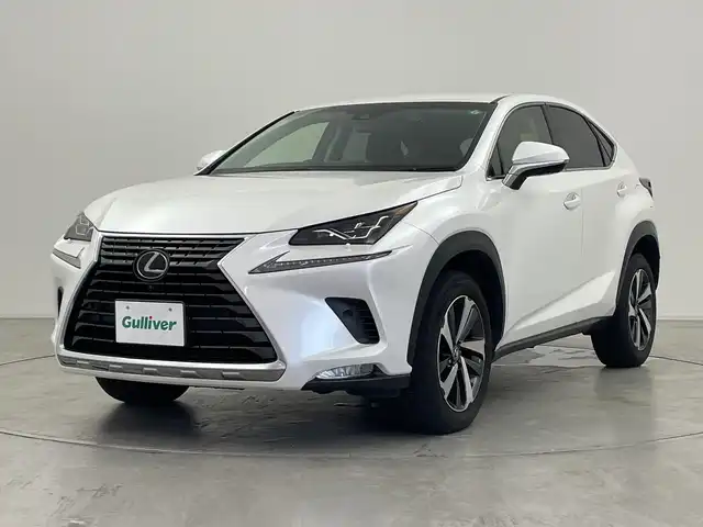 レクサス ＮＸ 300 バージョンL 群馬県 2018(平30)年 8万km ソニッククォーツ 純正１０．３型ナビ　全周囲カメラ　ビルトインＥＴＣ２．０　ドラレコ　黒レザーシート　シートヒーター　エアシート　パワーシート　電動リアゲート　パドルシフト　ダプティブクルーズコントロール　ＢＳＭ　禁煙