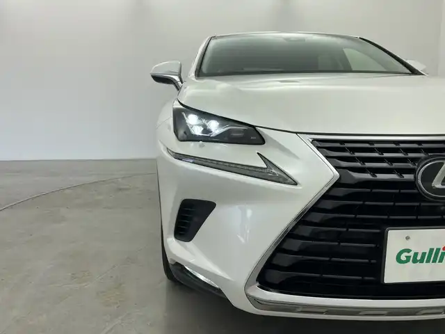 レクサス ＮＸ 300 バージョンL 群馬県 2018(平30)年 8万km ソニッククォーツ 純正１０．３型ナビ　全周囲カメラ　ビルトインＥＴＣ２．０　ドラレコ　黒レザーシート　シートヒーター　エアシート　パワーシート　電動リアゲート　パドルシフト　ダプティブクルーズコントロール　ＢＳＭ　禁煙