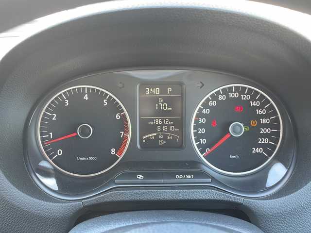 フォルクスワーゲン ポロ 1．4 コンフォートライン 福井県 2010(平22)年 8.2万km ディープブラックパールエフェクト ワンオーナー/キーレスキー/ミラーヒーター/電動格納ミラー/ライトレベライザー/ドアバイザー/保証書/取扱説明書