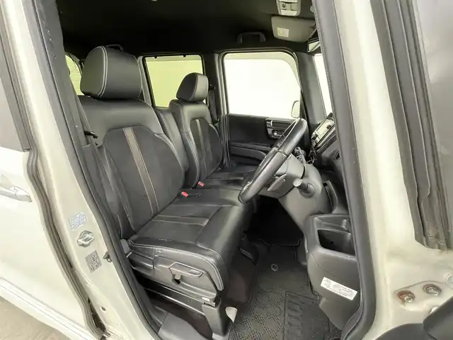 ホンダ Ｎ ＢＯＸ カスタム G L ターボ ホンダセンシング 大分県 2018(平30)年 10.8万km プレミアムホワイトパールⅡ ワンオーナー/ターボ車/ホンダセンシング搭載/・衝突軽減ブレーキ（CMBS）/・誤発進抑制機能/・後方誤発進抑制機能/・歩行者事故低減ステアリング/・路外逸脱抑制機能/・ACC（アダプティブクルーズコントロール）/・LKAS（車線維持支援システム）/・オートハイビーム/・先行車発進お知らせ機能/・標識認識機能/純正CDオーディオ　型式：WX-171CP/【ワンセグTV、HDMI、BT対応、USB】/ステアリングスイッチ/バックカメラ/両側電動スライドドア/ビルトインETC/社外ドライブレコーダー（前後）/ハーフレザーシート/パドルシフト/アイドリングストップ/横滑り防止装置/電動格納ミラー/純正フロアマット/オートライト/LEDヘッドライト/LEDフォグ/純正15インチアルミホイール/保証書、取説、スペアキー有り