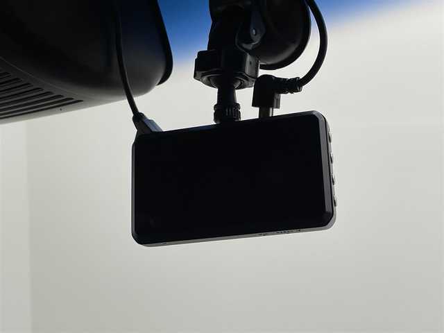 ホンダ Ｎ ＢＯＸ カスタム G L ターボ ホンダセンシング 千葉県 2018(平30)年 10.8万km プレミアムホワイトパールⅡ 【(株)IDOMが運営する【じしゃロン八千代店】の自社ローン対象車両になります。こちらは現金ご利用時の価格です。自社ローンご希望の方は別途その旨お申付け下さい。】/ワンオーナー/ターボ車/ホンダセンシング搭載/・衝突軽減ブレーキ（CMBS）/・誤発進抑制機能/・後方誤発進抑制機能/・歩行者事故低減ステアリング/・路外逸脱抑制機能/・ACC（アダプティブクルーズコントロール）/・LKAS（車線維持支援システム）/・オートハイビーム/・先行車発進お知らせ機能/・標識認識機能/純正CDオーディオ　型式：WX-171CP/【ワンセグTV、HDMI、BT対応、USB】/ステアリングスイッチ/バックカメラ/両側電動スライドドア/ビルトインETC/社外ドライブレコーダー（前後）/ハーフレザーシート/パドルシフト/アイドリングストップ/横滑り防止装置/電動格納ミラー/純正フロアマット/オートライト/LEDヘッドライト/LEDフォグ/純正15インチアルミホイール/保証書、取説、スペアキー有り