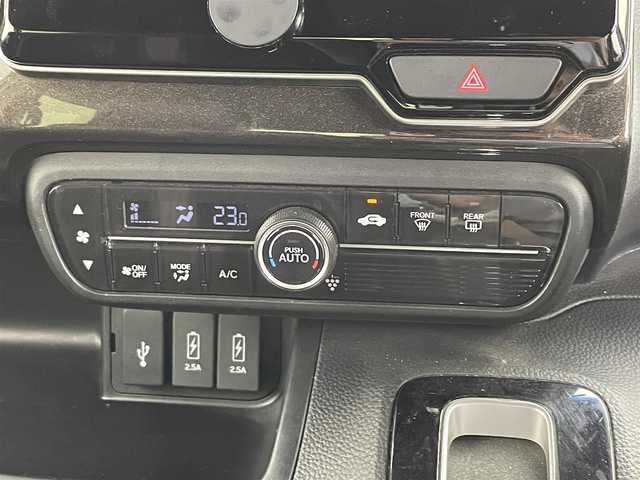 ホンダ Ｎ ＢＯＸ カスタム G L ターボ ホンダセンシング 千葉県 2018(平30)年 10.8万km プレミアムホワイトパールⅡ 【(株)IDOMが運営する【じしゃロン八千代店】の自社ローン対象車両になります。こちらは現金ご利用時の価格です。自社ローンご希望の方は別途その旨お申付け下さい。】/ワンオーナー/ターボ車/ホンダセンシング搭載/・衝突軽減ブレーキ（CMBS）/・誤発進抑制機能/・後方誤発進抑制機能/・歩行者事故低減ステアリング/・路外逸脱抑制機能/・ACC（アダプティブクルーズコントロール）/・LKAS（車線維持支援システム）/・オートハイビーム/・先行車発進お知らせ機能/・標識認識機能/純正CDオーディオ　型式：WX-171CP/【ワンセグTV、HDMI、BT対応、USB】/ステアリングスイッチ/バックカメラ/両側電動スライドドア/ビルトインETC/社外ドライブレコーダー（前後）/ハーフレザーシート/パドルシフト/アイドリングストップ/横滑り防止装置/電動格納ミラー/純正フロアマット/オートライト/LEDヘッドライト/LEDフォグ/純正15インチアルミホイール/保証書、取説、スペアキー有り