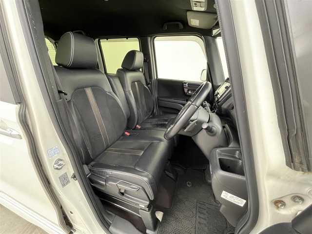 ホンダ Ｎ ＢＯＸ カスタム G L ターボ ホンダセンシング 千葉県 2018(平30)年 10.8万km プレミアムホワイトパールⅡ 【(株)IDOMが運営する【じしゃロン八千代店】の自社ローン対象車両になります。こちらは現金ご利用時の価格です。自社ローンご希望の方は別途その旨お申付け下さい。】/ワンオーナー/ターボ車/ホンダセンシング搭載/・衝突軽減ブレーキ（CMBS）/・誤発進抑制機能/・後方誤発進抑制機能/・歩行者事故低減ステアリング/・路外逸脱抑制機能/・ACC（アダプティブクルーズコントロール）/・LKAS（車線維持支援システム）/・オートハイビーム/・先行車発進お知らせ機能/・標識認識機能/純正CDオーディオ　型式：WX-171CP/【ワンセグTV、HDMI、BT対応、USB】/ステアリングスイッチ/バックカメラ/両側電動スライドドア/ビルトインETC/社外ドライブレコーダー（前後）/ハーフレザーシート/パドルシフト/アイドリングストップ/横滑り防止装置/電動格納ミラー/純正フロアマット/オートライト/LEDヘッドライト/LEDフォグ/純正15インチアルミホイール/保証書、取説、スペアキー有り