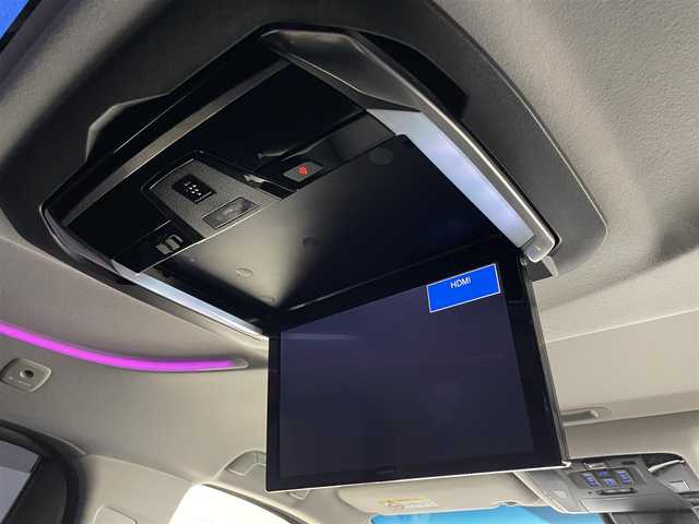 トヨタ アルファード S Cパッケージ 埼玉県 2019(平31)年 5.3万km ホワイトパールクリスタルシャイン サンルーフ　ＡＬＰＩＮＥ１１インチナビ　ＡＬＰＩＮＥフリップダウンモニター　ＥＴＣ　社外エアロ　三眼ＬＥＤヘッドライト　ＨＤＭＩ　デジタルインナーミラー　ＢＳＭ　シートヒーター　ベンチレーション　ＴＶ