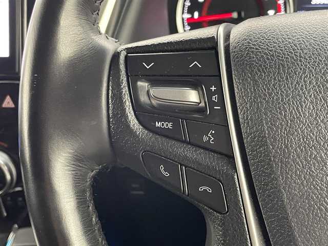 トヨタ アルファード S Cパッケージ 埼玉県 2019(平31)年 5.3万km ホワイトパールクリスタルシャイン サンルーフ　ＡＬＰＩＮＥ１１インチナビ　ＡＬＰＩＮＥフリップダウンモニター　ＥＴＣ　社外エアロ　三眼ＬＥＤヘッドライト　ＨＤＭＩ　デジタルインナーミラー　ＢＳＭ　シートヒーター　ベンチレーション　ＴＶ