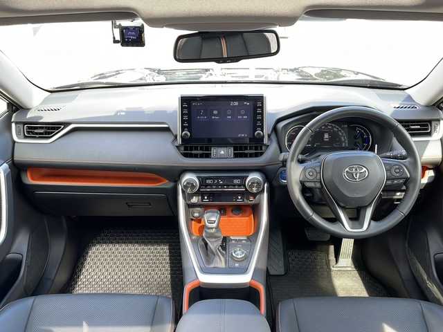 トヨタ ＲＡＶ４ ハイブリッド アドベンチャー 山口県 2022(令4)年 4.8万km アティチュードブラックマイカ TRDフロントエアロ/メーカーOPパノラマムーンルーフ/純正ディスプレイオーディオ/・AM/FM/Bluetooth/・DVDキット/バックカメラ/トヨタセーフティセンス/・プリクラッシュセーフティ/・レーントレーシングアシスト/・レーンディパーチャーアラート/・ブラインドスポットモニター/・アダプティブドライビングビーム/・レーダークルーズコントロール/・クリアランスソナー/ハンドルヒーター/D/N席シートヒーター/D/N席エアシート/前後ドライブレコーダー/ETC/メモリ機能付きパワーシート/純正LEDヘッドライト/純正19インチAW