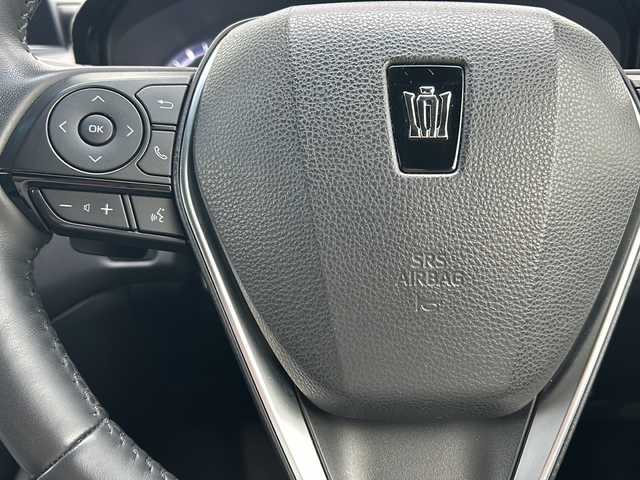 トヨタ クラウン ハイブリッド S Cパッケージ Four 山形県 2019(令1)年 5.7万km ダークブルーマイカ 禁煙車/4WD/トヨタセーフティセンス/レーンディパーチャーアラート/レーダークルーズコントロール/衝突被害軽減ブレーキ/ブラインドスポットモニター/バックカメラ/純正ナビ/（Bluetooth/AM/FM/フルセグ/USB）/ステアリングスイッチ/パドルシフト/前席パワーシート/ヘッドアップディスプレイ/黒革レザーシート/前席パワーシート/前席シートヒーター・エアシート/スマートキー×２/保証書/取扱説明書/記録簿/純正17インチアルミホイール/オートLEDライト/フォグランプ/ドアバイザー