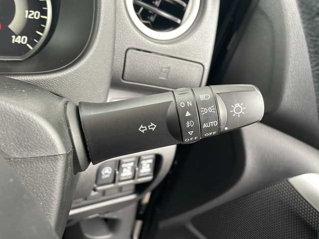 日産 デイズ ルークス ハイウェイスターX Gパッケージ 長崎県 2015(平27)年 7.4万km ブラック (株)IDOMが運営する【じしゃロン長崎店】の自社ローン専用車両になりますこちらは現金またはオートローンご利用時の価格です。自社ローンご希望の方は別途その旨お申付け下さい/・衝突軽減ブレーキ/・純正ナビ/・バックカメラ　/・アラウンドビューカメラ/・フルセグＴＶ/・両側パワスラ/・アイドリングストップ/・ステアリングリモコン/・ＡＡＣ/・純正フロアマット　/・プッシュスタート/・スペアキー１本