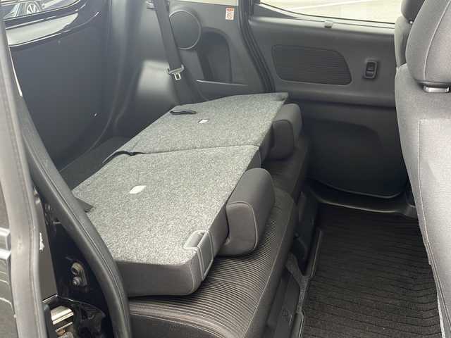 日産 デイズ ルークス ハイウェイスターX Gパッケージ 長崎県 2015(平27)年 7.4万km ブラック (株)IDOMが運営する【じしゃロン長崎店】の自社ローン専用車両になりますこちらは現金またはオートローンご利用時の価格です。自社ローンご希望の方は別途その旨お申付け下さい/・衝突軽減ブレーキ/・純正ナビ/・バックカメラ　/・アラウンドビューカメラ/・フルセグＴＶ/・両側パワスラ/・アイドリングストップ/・ステアリングリモコン/・ＡＡＣ/・純正フロアマット　/・プッシュスタート/・スペアキー１本