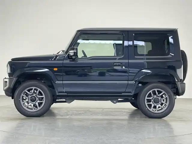 スズキ ジムニー XC 愛知県 2025(令7)年 0.1万km ブルーイッシュブラックパール3 社外ナビ　バックカメラ　寒冷地仕様　禁煙車　Ｂｌｕｅｔｏｏｔｈ　ＤＶＤ再生　ＥＴＣ　前後ドラレコ　シートヒーター　衝突軽減　ＬＥＤオートライト　純正アルミ　フォグ　クルコン　ターボ搭載車　スマートキー