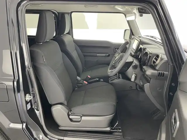 スズキ ジムニー XC 愛知県 2025(令7)年 0.1万km ブルーイッシュブラックパール3 社外ナビ　バックカメラ　寒冷地仕様　禁煙車　Ｂｌｕｅｔｏｏｔｈ　ＤＶＤ再生　ＥＴＣ　前後ドラレコ　シートヒーター　衝突軽減　ＬＥＤオートライト　純正アルミ　フォグ　クルコン　ターボ搭載車　スマートキー