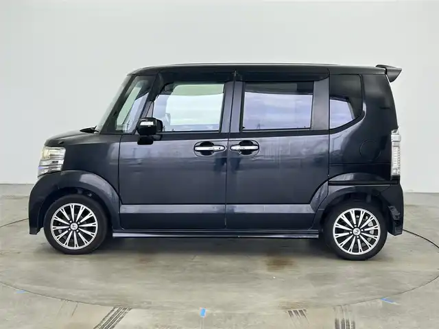 ホンダ Ｎ ＢＯＸ カスタム G ターボパッケージ 岡山県 2012(平24)年 11.7万km クリスタルブラックパール 純正ナビ/バックカメラ/両側パワースライドドア/ETC/クルーズコントロール/オートライト/HID/フォグランプ/純正アルミホイール