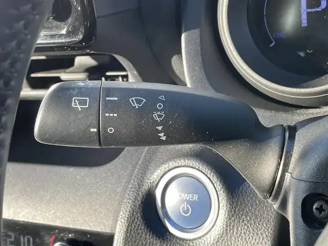 トヨタ ヤリスクロス ハイブリッド G 宮崎県 2020(令2)年 7万km ブラックマイカ 純正ナビ/(AM.FM.Bluetooth.USB)/アラウンドビューカメラ/モデリスタエアロ/ETC/クルーズコントロール/オートライト/オートマチックハイビーム/オートエアコン/横滑り防止機能/レーンキープアシスト/衝突軽減ブレーキ/電格ミラー/スマートキー/スペアキー