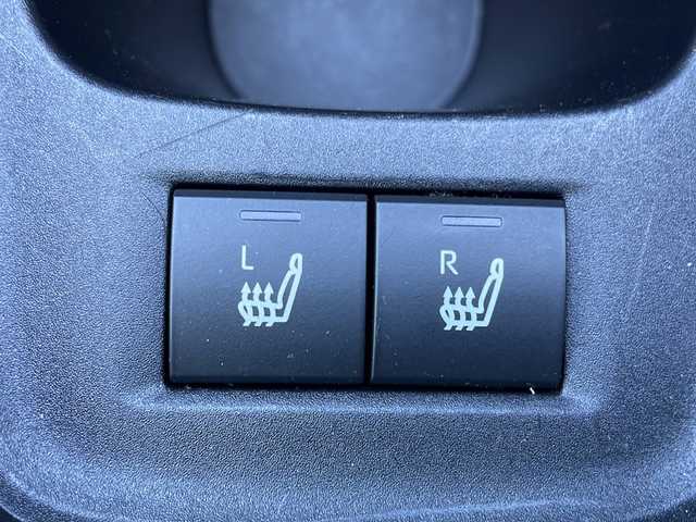 トヨタ アクア Z 茨城県 2021(令3)年 3.6万km ブラスゴールドメタリック 純正SDナビ(バックカメラ/Bluetooth)/コーナーセンサー/レーンキープアシスト/LEDオートライト/オートマチックハイビーム/サイドエアバッグ/スマートキー/冷房AAC/クルーズコントロール/USB入力端子/純正フロアマット/ハーフレザーシート/パワーシート/15インチ純正アルミホイール