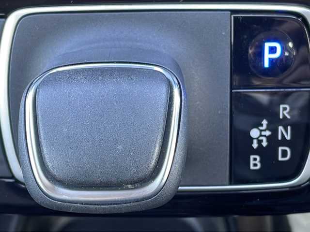 トヨタ アクア Z 茨城県 2021(令3)年 3.6万km ブラスゴールドメタリック 純正SDナビ(バックカメラ/Bluetooth)/コーナーセンサー/レーンキープアシスト/LEDオートライト/オートマチックハイビーム/サイドエアバッグ/スマートキー/冷房AAC/クルーズコントロール/USB入力端子/純正フロアマット/ハーフレザーシート/パワーシート/15インチ純正アルミホイール