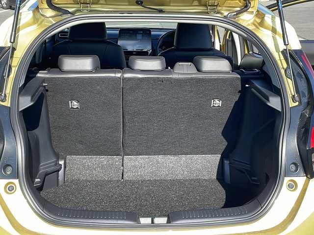 トヨタ アクア Z 茨城県 2021(令3)年 3.6万km ブラスゴールドメタリック 純正SDナビ(バックカメラ/Bluetooth)/コーナーセンサー/レーンキープアシスト/LEDオートライト/オートマチックハイビーム/サイドエアバッグ/スマートキー/冷房AAC/クルーズコントロール/USB入力端子/純正フロアマット/ハーフレザーシート/パワーシート/15インチ純正アルミホイール