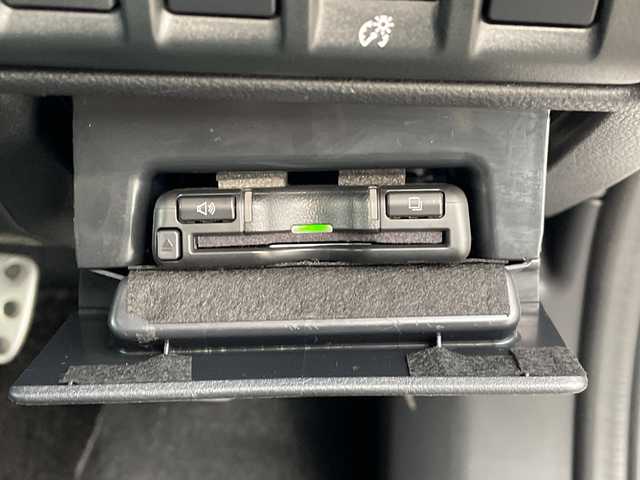 スバル アウトバック リミテッドEX 新潟県 2022(令4)年 4.5万km クリスタルホワイトP 4WD/純正メモリナビ/BT/USB/AUX/フルセグテレビ/フロント/サイド/バックカメラ/ETC/衝突被害軽減ブレーキ/レーンキープアシスト/レーダークルーズコントロール/革シート/パワーシート/シートヒーター/ステアリングヒーター/ステアリングスイッチ/パドルシフト/パワーバックドア/コーナーセンサー/スマートキー/プッシュスタート/LEDヘッドライト/オートライト/フォグランプ/純正18インチアルミホイール