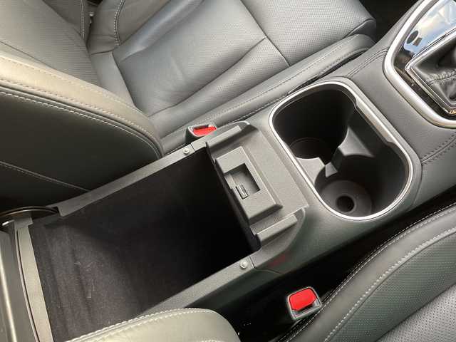 スバル アウトバック リミテッドEX 新潟県 2022(令4)年 4.5万km クリスタルホワイトP 4WD/純正メモリナビ/BT/USB/AUX/フルセグテレビ/フロント/サイド/バックカメラ/ETC/衝突被害軽減ブレーキ/レーンキープアシスト/レーダークルーズコントロール/革シート/パワーシート/シートヒーター/ステアリングヒーター/ステアリングスイッチ/パドルシフト/パワーバックドア/コーナーセンサー/スマートキー/プッシュスタート/LEDヘッドライト/オートライト/フォグランプ/純正18インチアルミホイール