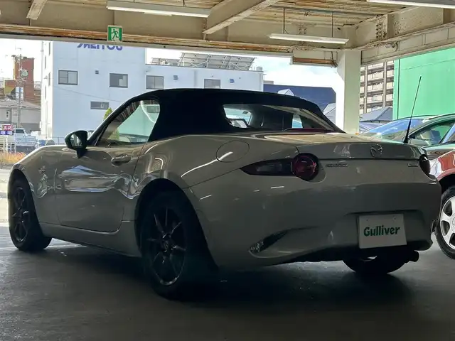 マツダ ロードスター S 愛知県 2015(平27)年 3.4万km セラミックM 純正オーディオ/ AM/FM/CD/USB/AUX/社外前方ドライブレコーダー/ETC/LEDヘッドライト/横滑り防止装置/純正フロアマット/純正16インチアルミホイール/スマートキー2個/エンジンPUSHスタート/取扱説明書/新車時保証書