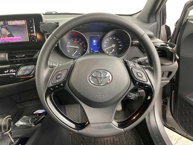 トヨタ Ｃ－ＨＲ S－T LEDパッケージ 道央・札幌 2018(平30)年 7.4万km メタルストリームM ・４WD/寒冷地仕様/・トヨタセーフティセンス/・プリクラッシュセーフティ/・レーダークルーズコントロール/・社外SDナビ/・DVD.CD.SD.BT.フルセグ/・バックカメラ/・純正エンジンスターター/・ミラーヒーター/・ビルトインETC/・スマートキー