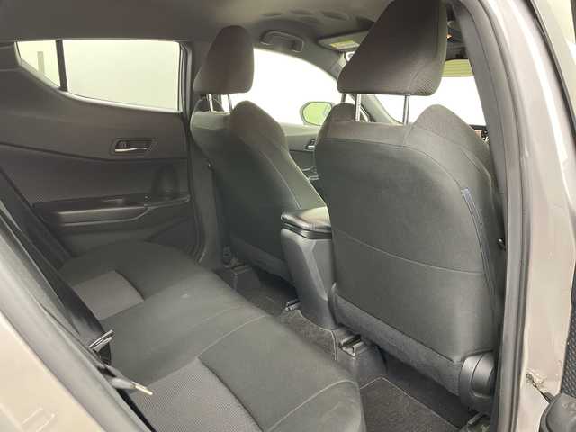 トヨタ Ｃ－ＨＲ S－T LEDパッケージ 道央・札幌 2018(平30)年 7.4万km メタルストリームM ・４WD/寒冷地仕様/・トヨタセーフティセンス/・プリクラッシュセーフティ/・レーダークルーズコントロール/・社外SDナビ/・DVD.CD.SD.BT.フルセグ/・バックカメラ/・純正エンジンスターター/・ミラーヒーター/・ビルトインETC/・スマートキー