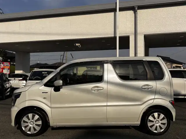スズキ ワゴンＲ HYBRID FX 熊本県 2018(平30)年 2.9万km ピュアホワイトP 社外ナビ（CN-RE06WD）/【フルセグTV/Bluetooth/CD/DVD】/ドライブレコーダー前後/ETC/D席シートヒーター/アイドリングストップ/横滑り防止装置/フロアマット/保証書/取扱説明書/スペアキー
