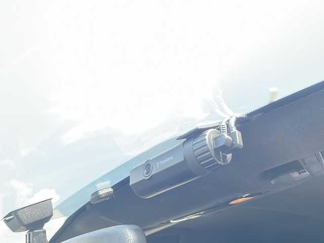 トヨタ ＧＲヤリス RZ ハイパフォーマンス 長野県 2022(令4)年 2.9万km プラチナホワイトパールマイカ 4WD/6速マニュアルターボ/純正ディスプレイオーディオ/FM・AM・Bluetooth Audio/AppleCarPlay対応/前後ドライブレコーダー/純正BBS 18インチアルミホイール/BLITZ DAMPER ZZ/HKS2本出しマフラー/ハーフレザーシート/シートヒーター/GRキャリパー/LEDヘッドライト/オートライト/プッシュスタート/スマートキー/スペアキー/取扱説明書/保証書
