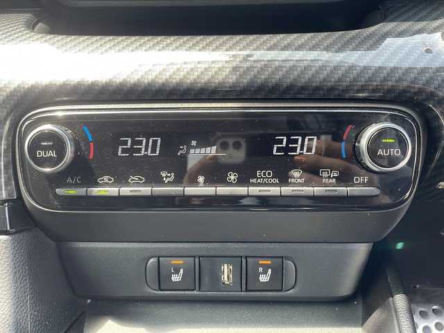 トヨタ ＧＲヤリス RZ ハイパフォーマンス 長野県 2022(令4)年 2.9万km プラチナホワイトパールマイカ 4WD/6速マニュアルターボ/純正ディスプレイオーディオ/FM・AM・Bluetooth Audio/AppleCarPlay対応/前後ドライブレコーダー/純正BBS 18インチアルミホイール/BLITZ DAMPER ZZ/HKS2本出しマフラー/ハーフレザーシート/シートヒーター/GRキャリパー/LEDヘッドライト/オートライト/プッシュスタート/スマートキー/スペアキー/取扱説明書/保証書
