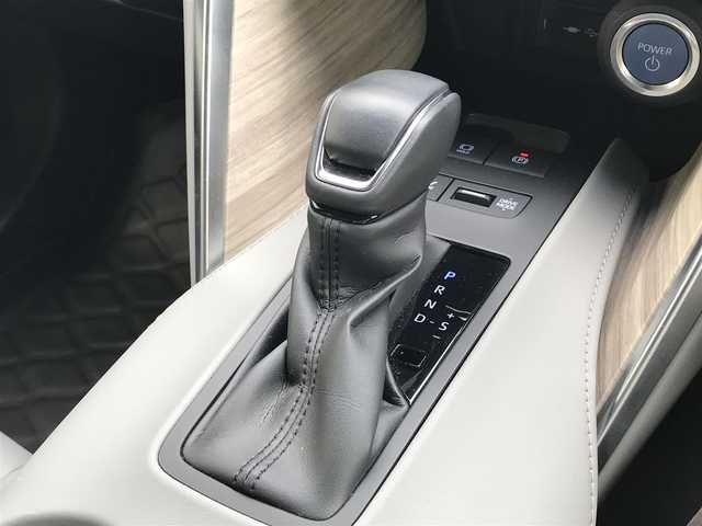 トヨタ ハリアー ハイブリッド G 富山県 2021(令3)年 5.2万km センシュアルレッドマイカ 4WD/純正ナビ/フルセグTV/Bluetooth/バックカメラ/デジタルインナーミラー/プリクラッシュセーフティ/クリアランスソナー/コーナーセンサー/レーダークルーズコントロール/ハーフレザーシート/パワーシート/電動リアゲート/革巻きステアリング/ステアリングスイッチ/プッシュスタート/スマートキー/ETC