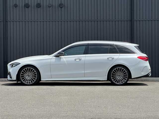 メルセデス・ベンツ Ｍ・ベンツ Ｃ２２０ｄ アバンギャルド　AMGライン 福島県 2022(令4)年 3.4万km パール 外装色：オパリスホワイト（885）/レーダーセーフティパッケージ/レザーエクスクルーシブパッケージ/・黒レザーシート/ベーシックパッケージ/・純正MBUXナビ/・ヘッドアップディスプレイ/パノラマサンルーフ/Burmesterサウンド/アクティブクルーズコントロール/ブラインドスポットモニター/レーンキープ/パワーシート/シートヒーター/360°カメラ/CarPlay/フルセグTV/ワイヤレス充電/デジタルライト/純正19インチAW/パワーバックドア/ドラレコ前後/アンビエントライト