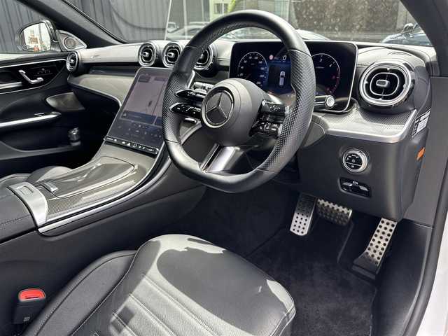 メルセデス・ベンツ Ｍ・ベンツ Ｃ２２０ｄ アバンギャルド　AMGライン 福島県 2022(令4)年 3.4万km パール 外装色：オパリスホワイト（885）/レーダーセーフティパッケージ/レザーエクスクルーシブパッケージ/・黒レザーシート/ベーシックパッケージ/・純正MBUXナビ/・ヘッドアップディスプレイ/パノラマサンルーフ/Burmesterサウンド/アクティブクルーズコントロール/ブラインドスポットモニター/レーンキープ/パワーシート/シートヒーター/360°カメラ/CarPlay/フルセグTV/ワイヤレス充電/デジタルライト/純正19インチAW/パワーバックドア/ドラレコ前後/アンビエントライト