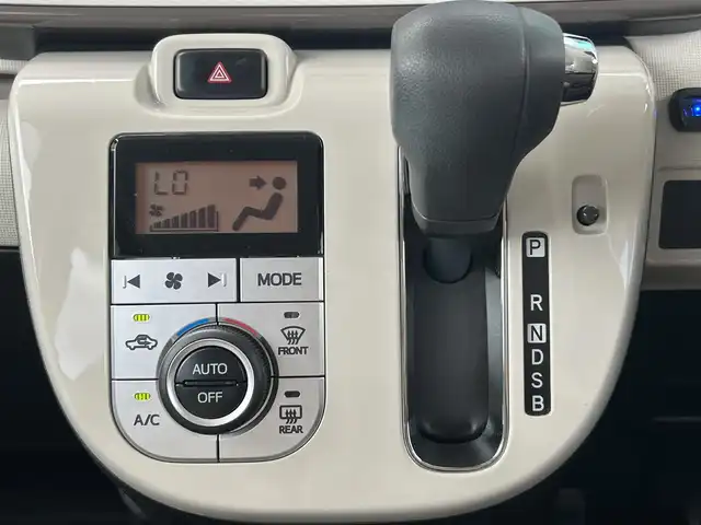 ダイハツ ムーヴ キャンバス G メイクアップ リミテッド　SAⅢ 岡山県 2020(令2)年 4万km パールホワイトⅢ/ナチュラルベージュマイカメタリック 2トーン 社外ナビ　CN-RE06WD/フルセグTV、Bluetooth、CD、DVD/全方位カメラ/前後ドライブレコーダー/オートマチックハイビーム/純正フロアマット/両側スライドドア/純正ルーフキャリア/コーナーセンサー
