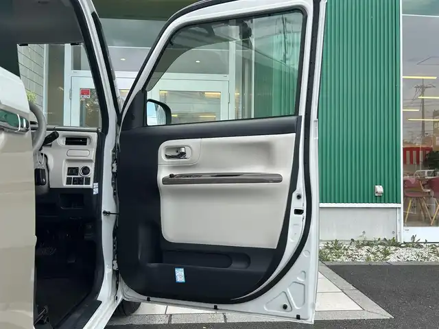 ダイハツ ムーヴ キャンバス G メイクアップ リミテッド　SAⅢ 岡山県 2020(令2)年 4万km パールホワイトⅢ/ナチュラルベージュマイカメタリック 2トーン 社外ナビ　CN-RE06WD/フルセグTV、Bluetooth、CD、DVD/全方位カメラ/前後ドライブレコーダー/オートマチックハイビーム/純正フロアマット/両側スライドドア/純正ルーフキャリア/コーナーセンサー