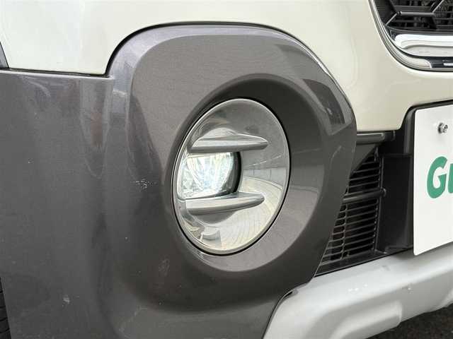 ダイハツ キャスト アクティバ G ターボ SAⅡ 岩手県 2016(平28)年 3.7万km パールホワイトⅢ 禁煙車/4WD/ターボ/純正エンジンスターター/ルーフラッピング（カーボン調シート）/ディーラーオプションナビ/→フルセグTV/Bluetooth/CD/DVD/FM/AM/HDMI/バックカメラ/ステアリングスイッチ（ナビ連動）/横滑り防止装置/ダウンヒルアシストコントロール/リアコーナーセンサー/衝突軽減システム/オートライト/LEDヘッドライト/LEDフォグライト/〇プッシュスタート/〇電動格納ミラー/〇フロアマット/〇ドアバイザー/〇シガーソケット/〇USBポート/〇スペアキー/取扱説明書/ETC/前方ドライブレコーダー/冬タイヤ純正アルミホイール車載/→6mm×4本