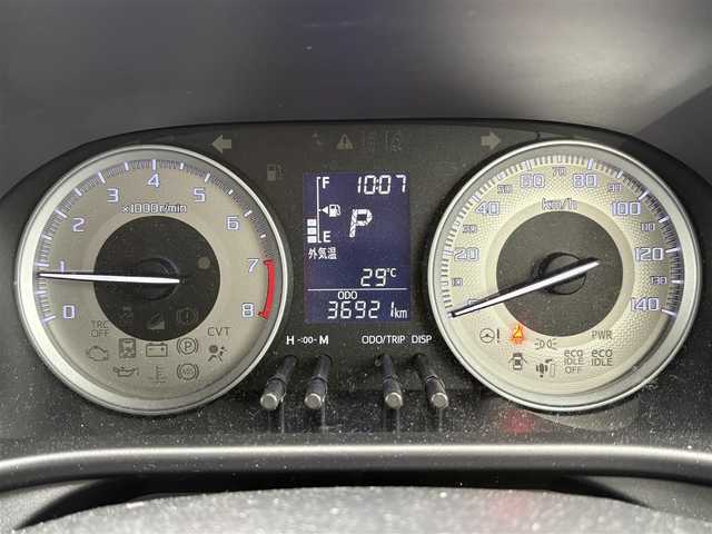 ダイハツ キャスト アクティバ G ターボ SAⅡ 岩手県 2016(平28)年 3.7万km パールホワイトⅢ 禁煙車/4WD/ターボ/純正エンジンスターター/ルーフラッピング（カーボン調シート）/ディーラーオプションナビ/→フルセグTV/Bluetooth/CD/DVD/FM/AM/HDMI/バックカメラ/ステアリングスイッチ（ナビ連動）/横滑り防止装置/ダウンヒルアシストコントロール/リアコーナーセンサー/衝突軽減システム/オートライト/LEDヘッドライト/LEDフォグライト/〇プッシュスタート/〇電動格納ミラー/〇フロアマット/〇ドアバイザー/〇シガーソケット/〇USBポート/〇スペアキー/取扱説明書/ETC/前方ドライブレコーダー/冬タイヤ純正アルミホイール車載/→6mm×4本