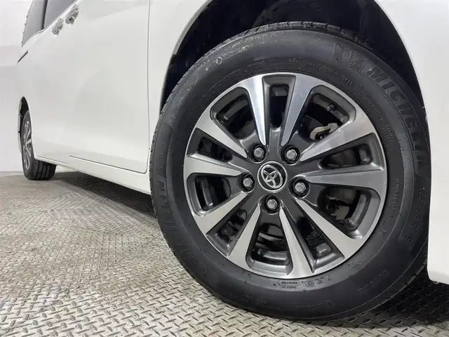 トヨタ エスクァイア Gi 大阪府 2019(平31)年 7.2万km ホワイトパールクリスタルシャイン 純正ナビＴＶ　後席モニター　バックカメラ　レザーシート　シートヒーター　クルコン　衝突軽減　ＥＴＣ　ドラレコ　両側パワスラ　レーンアシスト　アイドリングストップ　オートマチックハイビーム　スマートキー