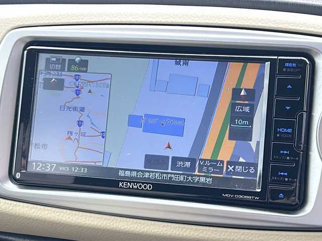 トヨタ ヴィッツ F 福島県 2011(平23)年 10.5万km スーパーホワイトⅡ ＫＥＮＷＯＯＤナビ　バックＣ　ワンセグ　ＢＴ　ＥＴＣ　電格ミラー　ＨＩＤヘッドライト　フォグランプ　助手席荷物落下ガード　純正ホイールキャップ付１４インチＳＷ　ＨＤＭＩ　リモコンキー　ドアバイザー